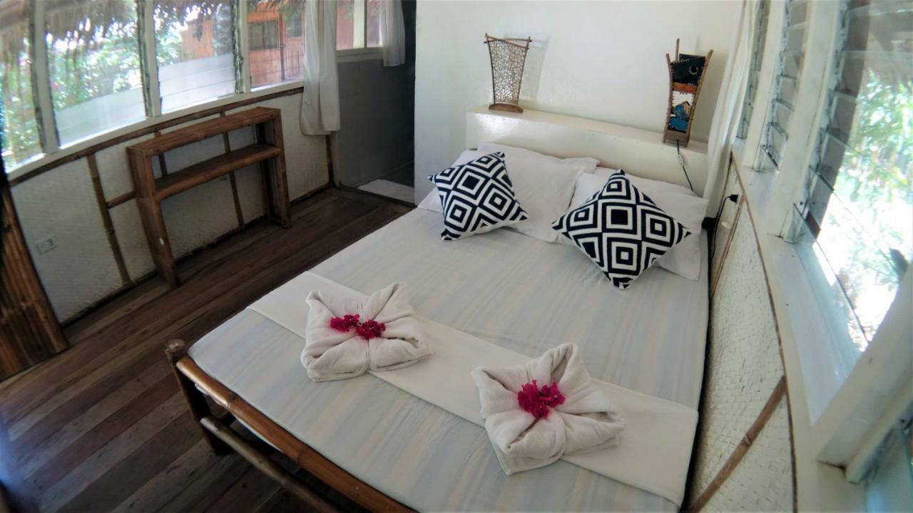 Hotel Casa Felicidad à El Nido Extérieur photo